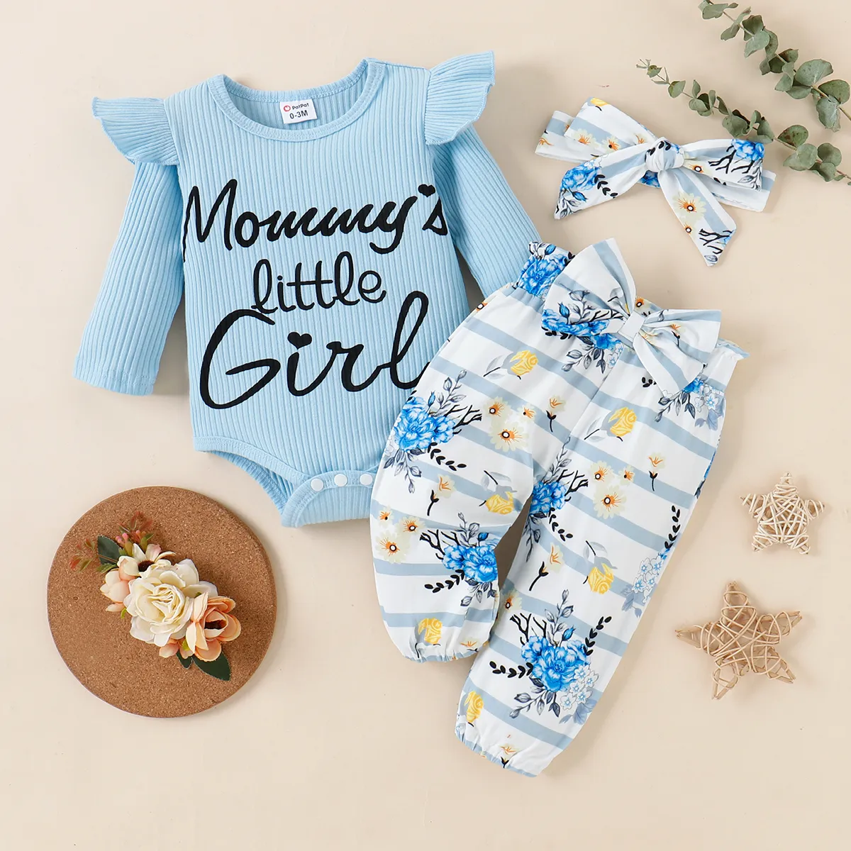 3pcs Baby Girl 95% Cotton Ribbed Ruffle Long-sleeve Letter Graphic Romper and Floral Print Striped Bow Front Pants & Headband Set
3pcs Baby Girl 95% Cotton Ribbed Ruffle Long-sleeve Letter Graphic Romper and Floral Print Striped Bow Front Pants & Headband Set