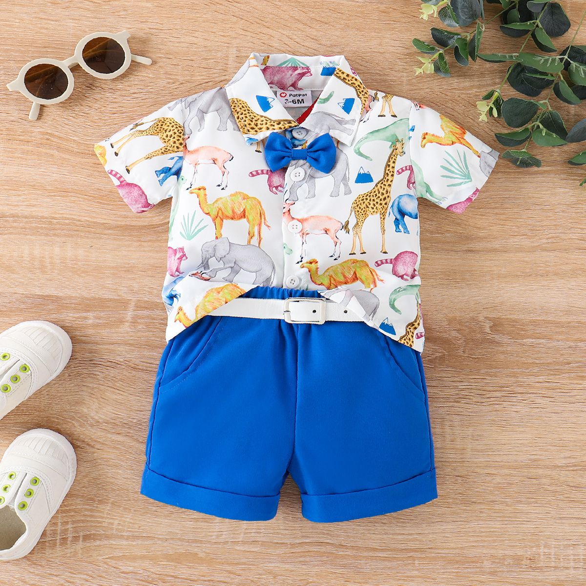 3pcs Baby Boy Bow Decor Animals Print Front Buttons Lapel Collar Short-sleeve Top and Solid Pockets Shorts & Belt Set
3pcs Baby Boy Bow Decor Animals Print Front Buttons Lapel Collar Short-sleeve Top and Solid Pockets Shorts & Belt Set