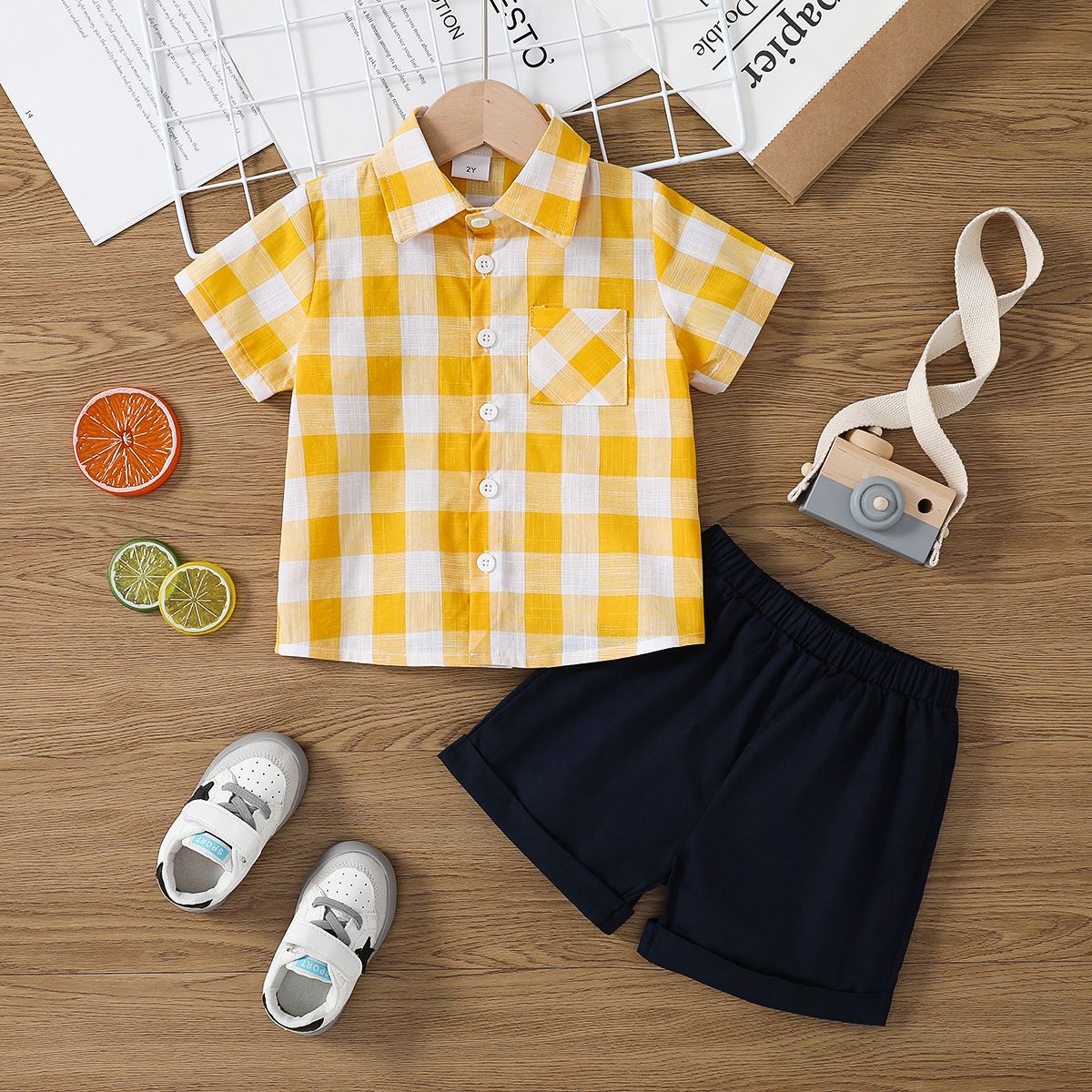 2pcs Toddler Boy 100% Cotton Classic Plaid Short-sleeve Shirt and Rolled Hem Shorts Set
2pcs Toddler Boy 100% Cotton Classic Plaid Short-sleeve Shirt and Rolled Hem Shorts Set