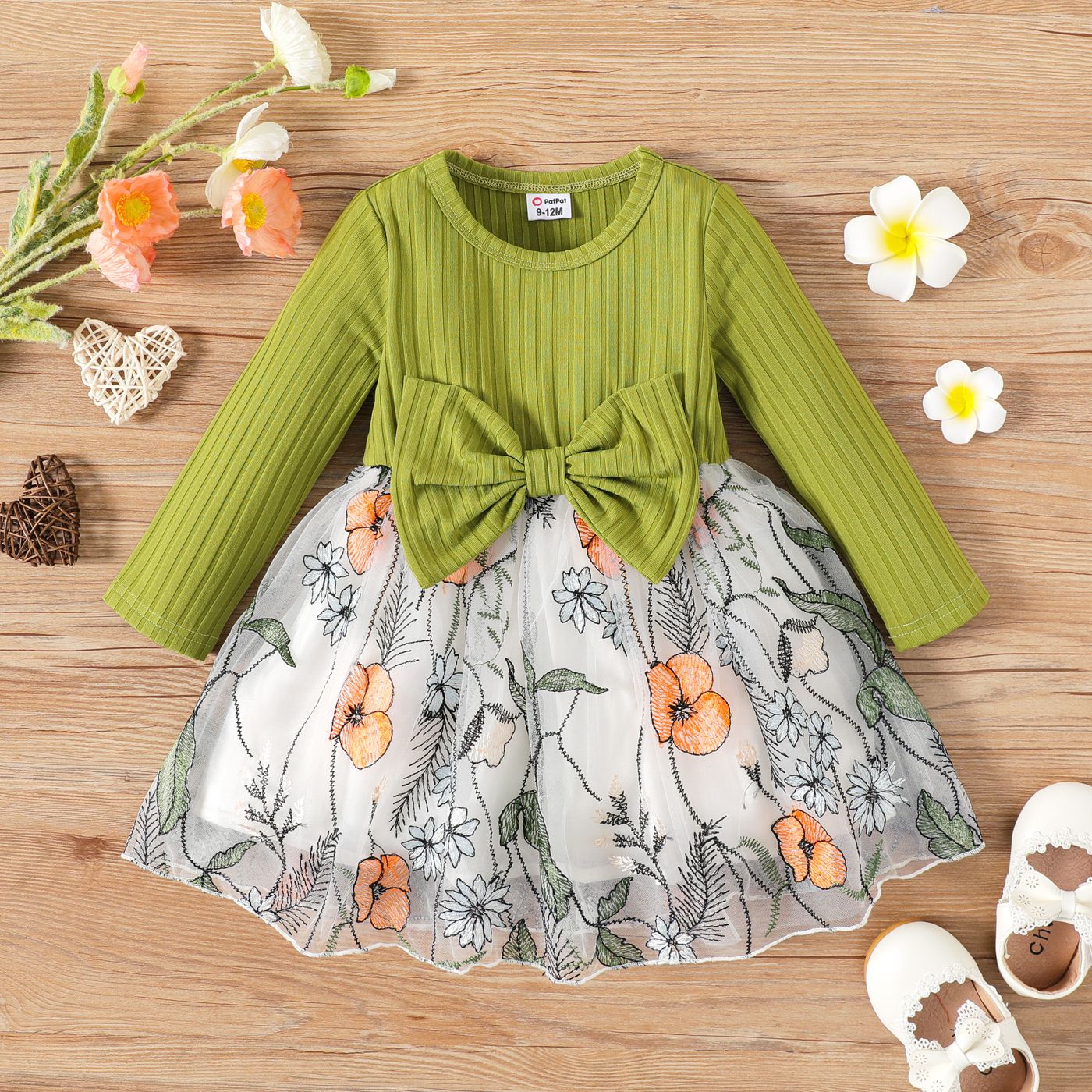 Baby Girl Green Rib Knit Bow Front Long-sleeve Spliced Floral Embroidered Mesh Dress
Baby Girl Green Rib Knit Bow Front Long-sleeve Spliced Floral Embroidered Mesh Dress