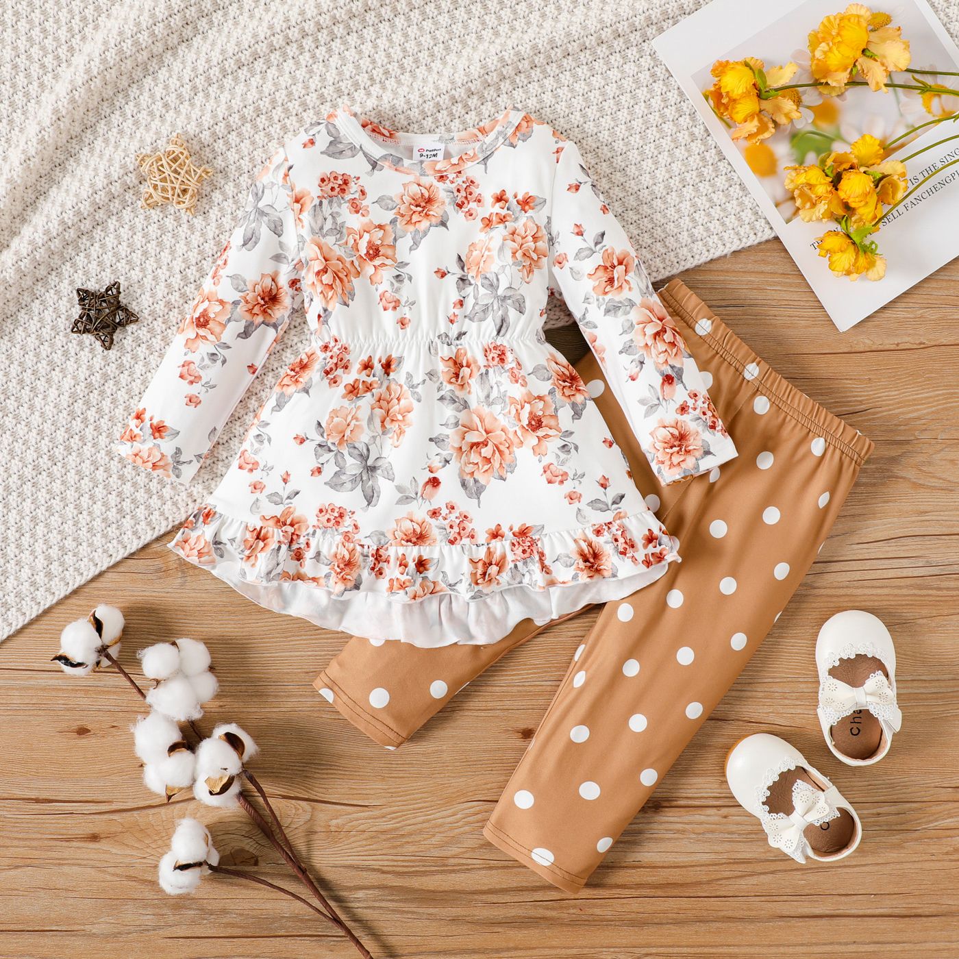 2pcs Baby Girl Allover Floral Print Long-sleeve Ruffle Hem Top and Polka Dot Pants Set
2pcs Baby Girl Allover Floral Print Long-sleeve Ruffle Hem Top and Polka Dot Pants Set