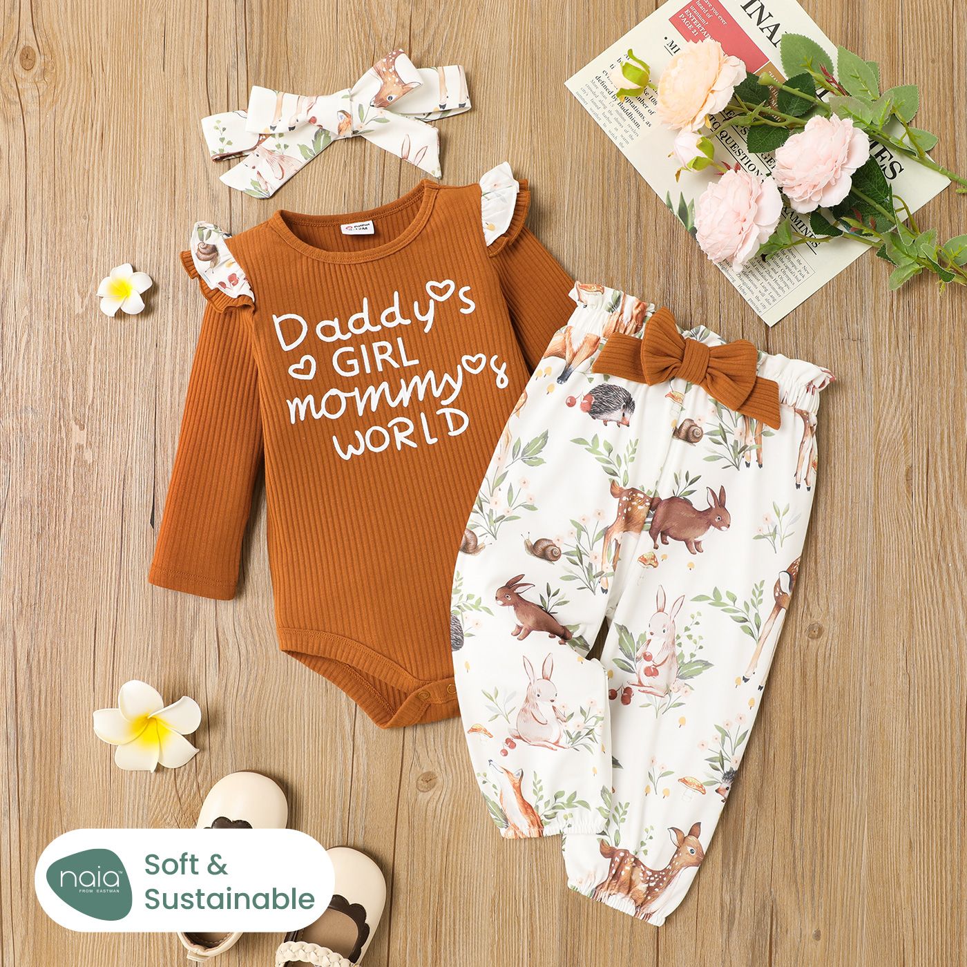 3pcs Baby Girl Cotton Letter Print Ribbed Long-sleeve Rompers & Animal Print Naia™ Pants and Headband Set
3pcs Baby Girl Cotton Letter Print Ribbed Long-sleeve Rompers & Animal Print Naia™ Pants and Headband Set