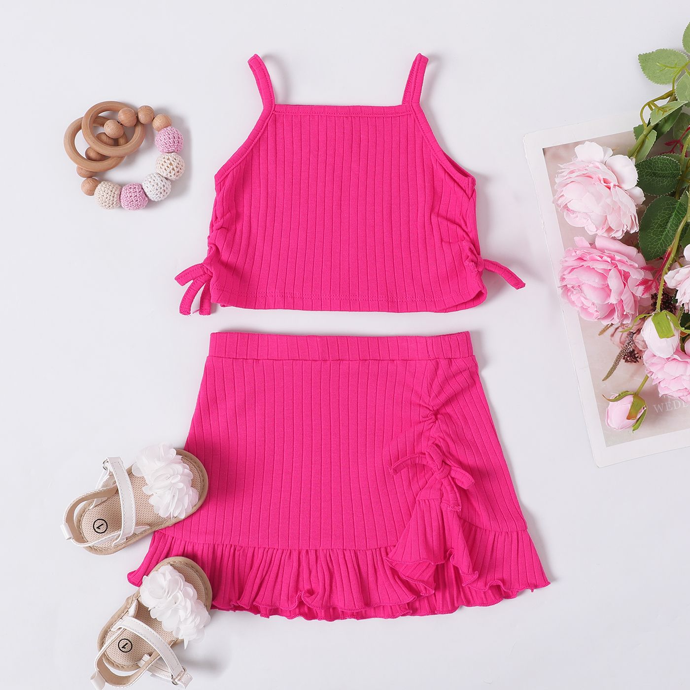 

2pcs Baby Girl Drawstring Ruched Side Rib-knit Cami Top and Ruffled Skirt Set