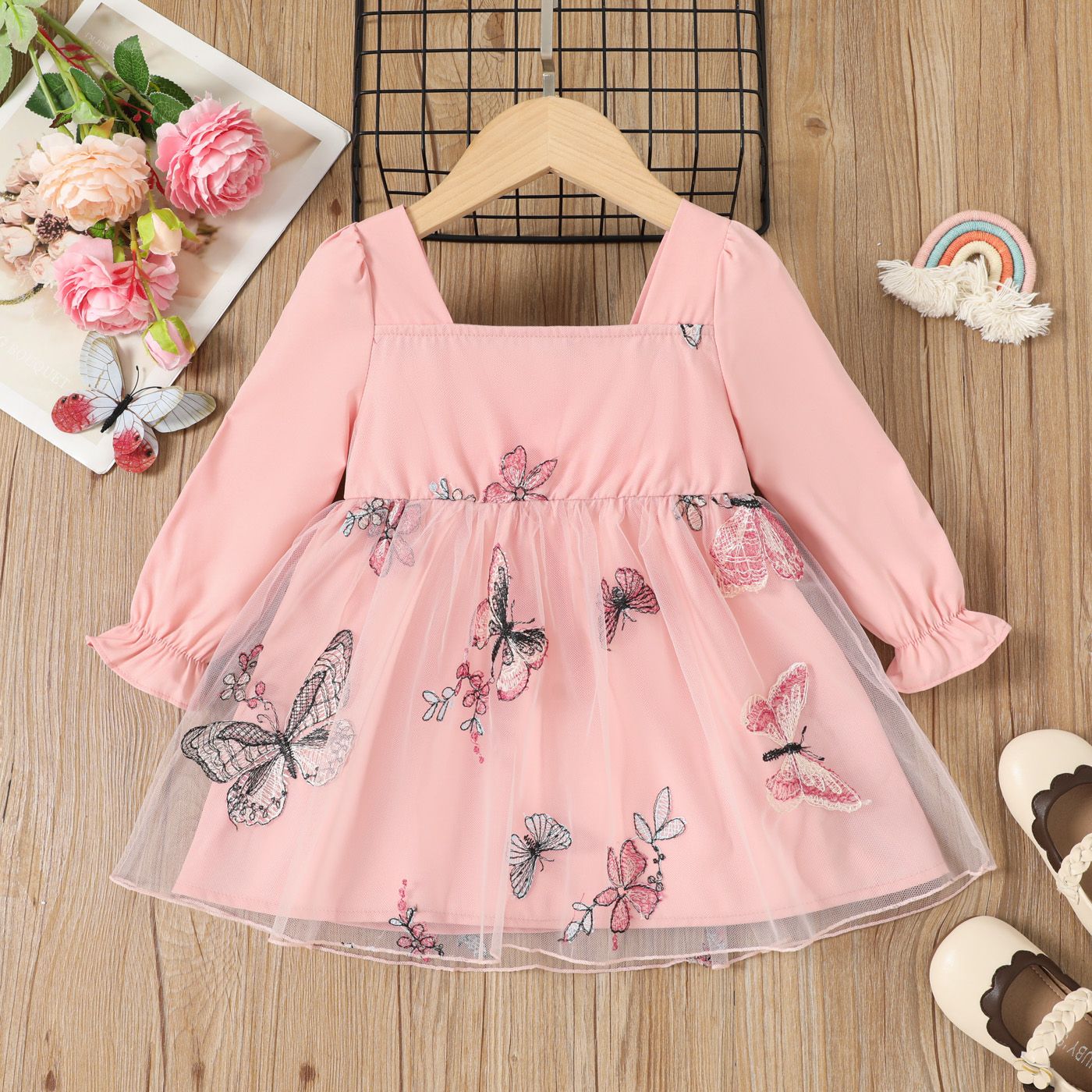 Toddler Girl Butterfly Embroidery Square Collar Ruffle Mesh Long-sleeve Fairy Dress
Toddler Girl Butterfly Embroidery Square Collar Ruffle Mesh Long-sleeve Fairy Dress