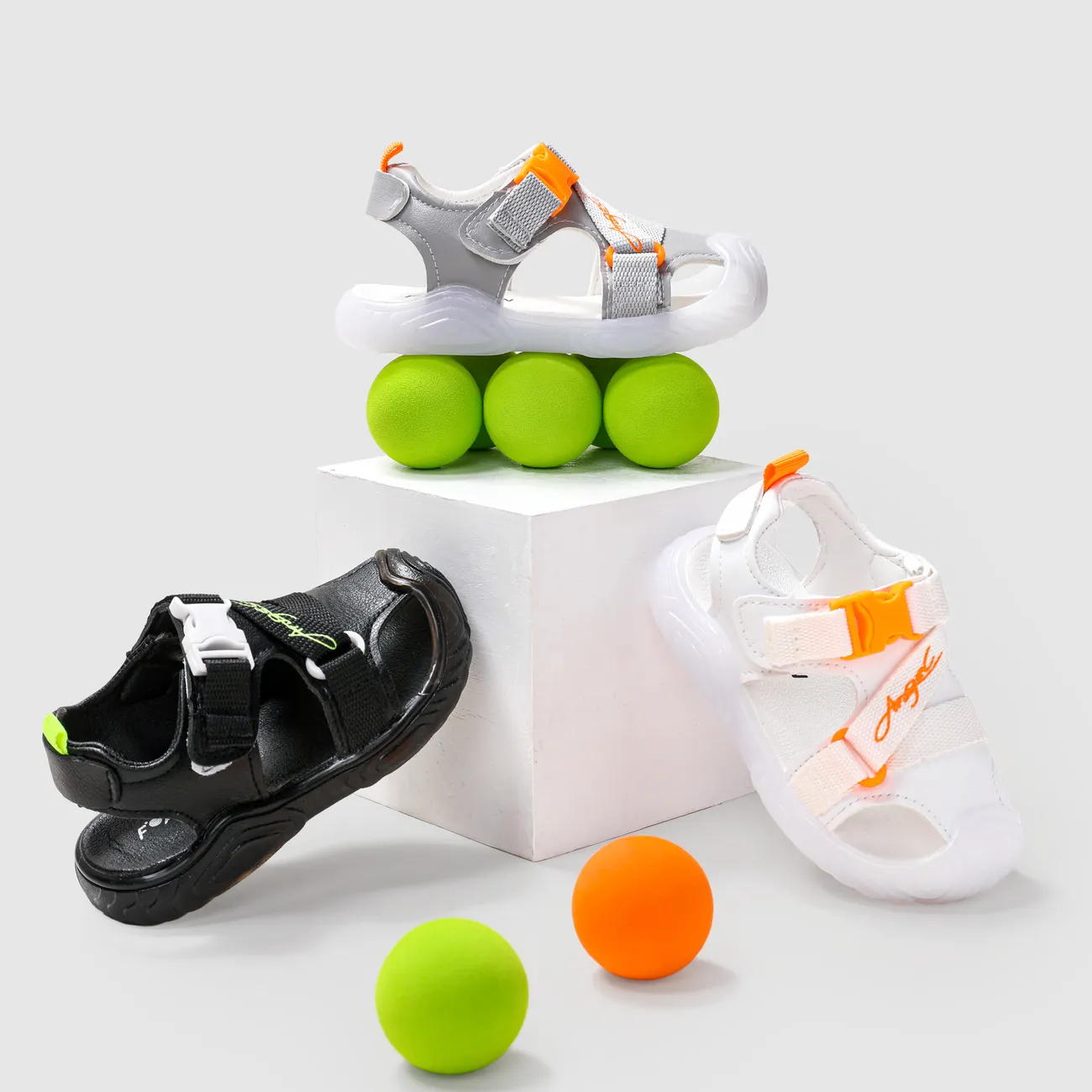 Unisex Toddler Sandals - Casual Solid Color Design for Children's Shoes
Unisex Toddler Sandals - Casual Solid Color Design for Children's Shoes