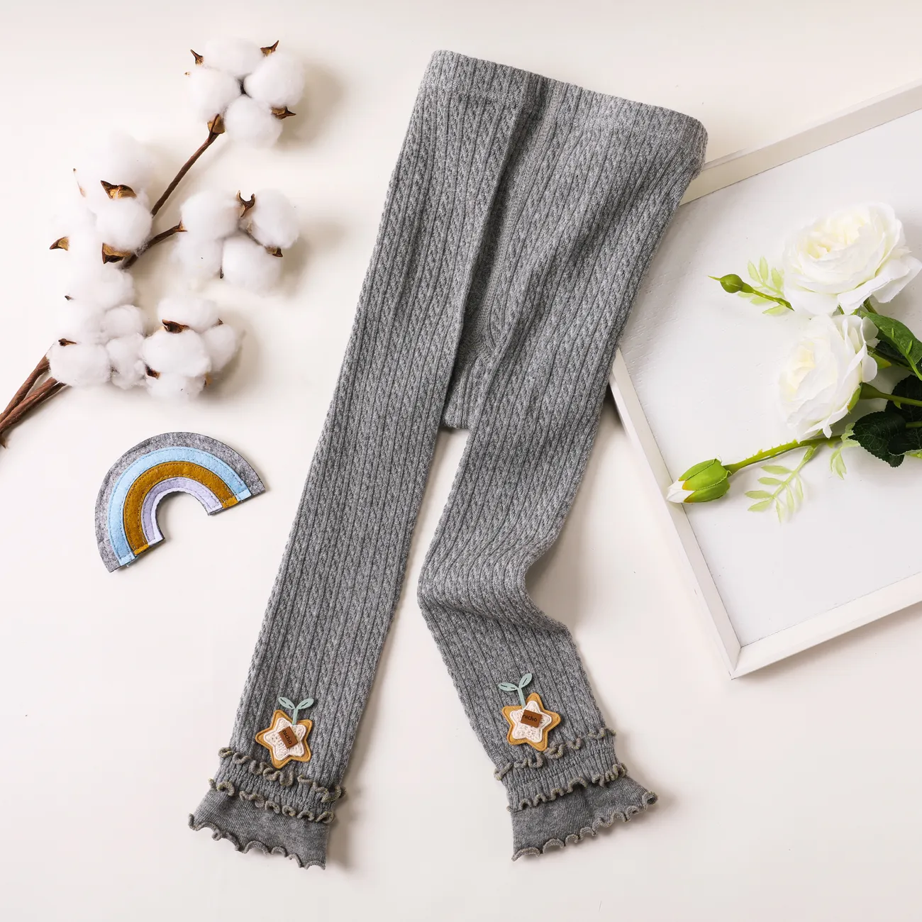 Baby/toddler Three-Layered Cotton Leggings with Elegant Edging and Shiny Thread, Features Dual-Purpose Design for Bottom and Leggings
Baby/toddler Three-Layered Cotton Leggings with Elegant Edging and Shiny Thread, Features Dual-Purpose Design for Bottom and Leggings