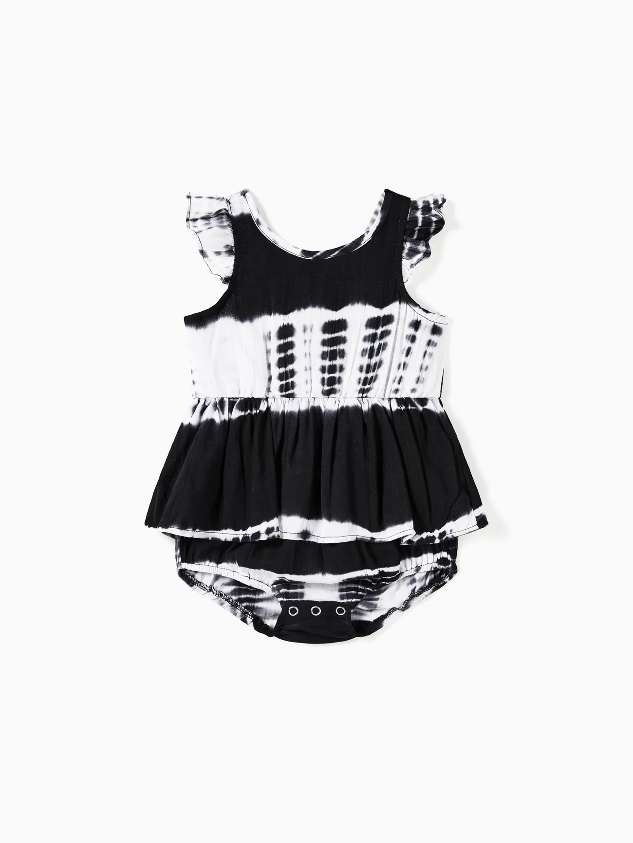 Family Matching Colorblock Polo Shirt and Stripe Dye-Tie High Neck Halter Belted Dress Sets
Family Matching Colorblock Polo Shirt and Stripe Dye-Tie High Neck Halter Belted Dress Sets