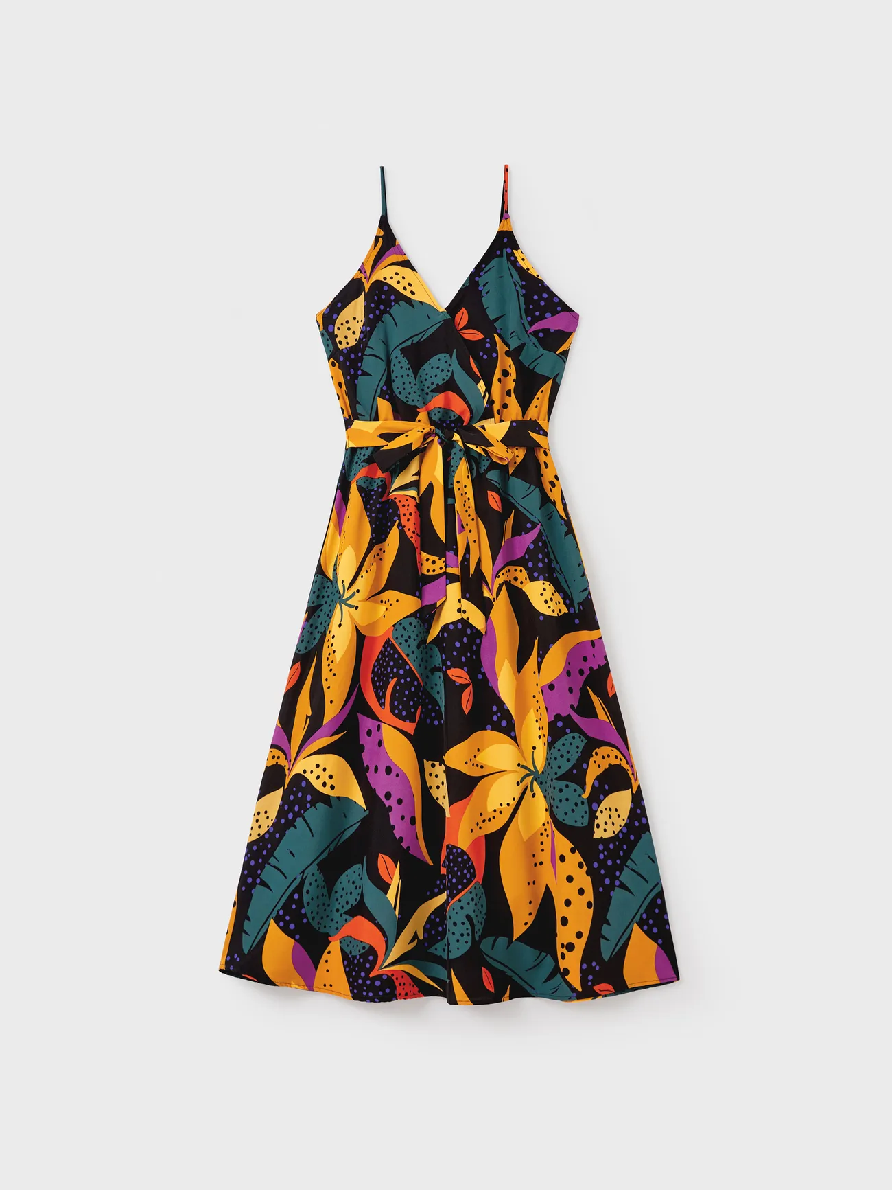 Family Matching Tropical Plant Short-sleeve Top or Strappy Belted Dress Set
Family Matching Tropical Plant Short-sleeve Top or Strappy Belted Dress Set