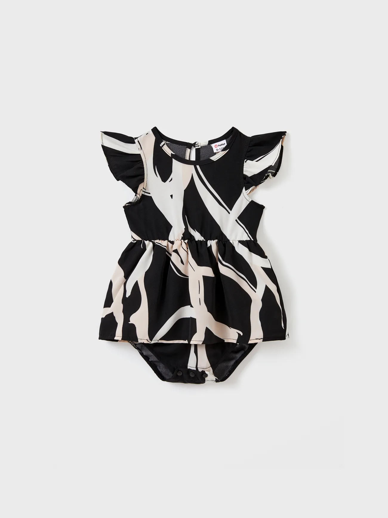 Family Matching Color Block Cotton Tee or Modern Abstract Print Short Sleeve Dress with Waist Belt
Family Matching Color Block Cotton Tee or Modern Abstract Print Short Sleeve Dress with Waist Belt