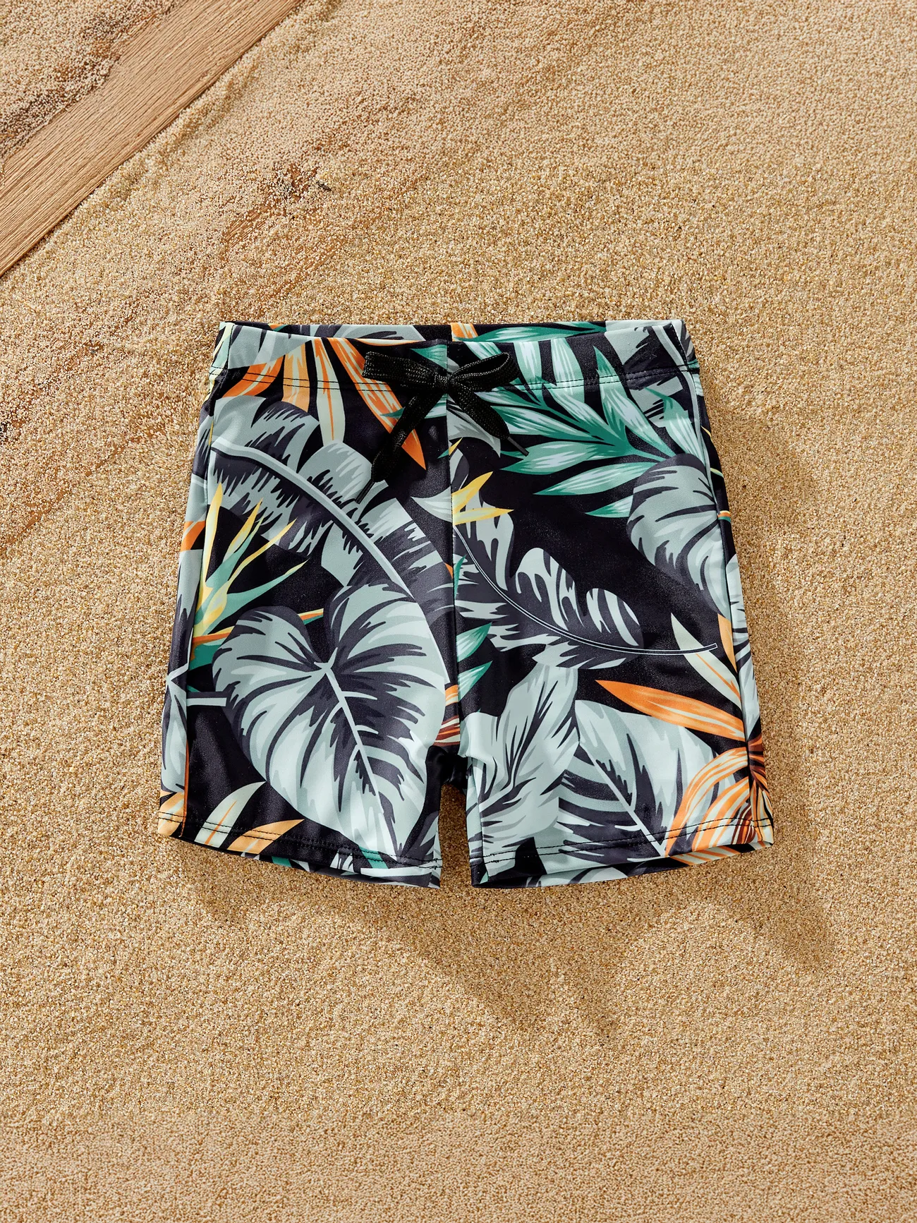 Family Matching Floral Drawstring Swim Trunks or One-Shoulder Side Drawstring Swimsuit
Family Matching Floral Drawstring Swim Trunks or One-Shoulder Side Drawstring Swimsuit