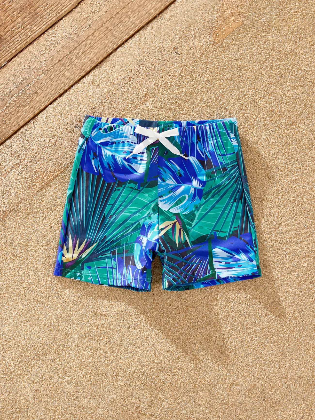 Family Matching Drawstring Swim Trunks or Crisscross Ruched One-Piece Strap Swimsuit
Family Matching Drawstring Swim Trunks or Crisscross Ruched One-Piece Strap Swimsuit