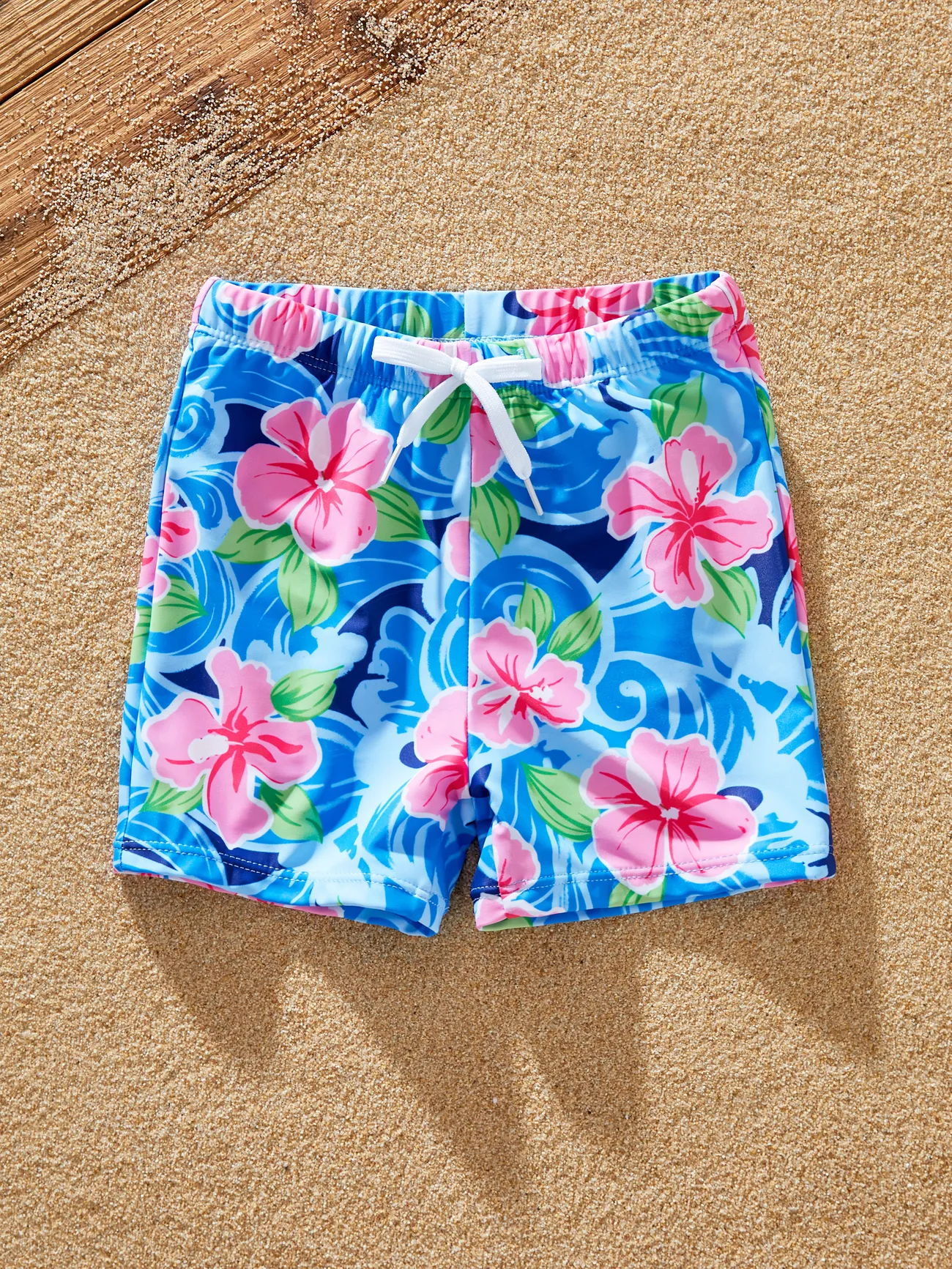 Floral Bandage Swimwear Set for Family - Unisex Matching Outfits
Floral Bandage Swimwear Set for Family - Unisex Matching Outfits