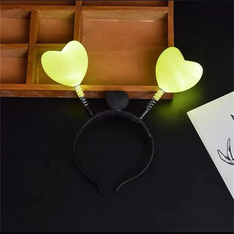 Toddler/kids Sweet Fashionable love luminous headband
Toddler/kids Sweet Fashionable love luminous headband