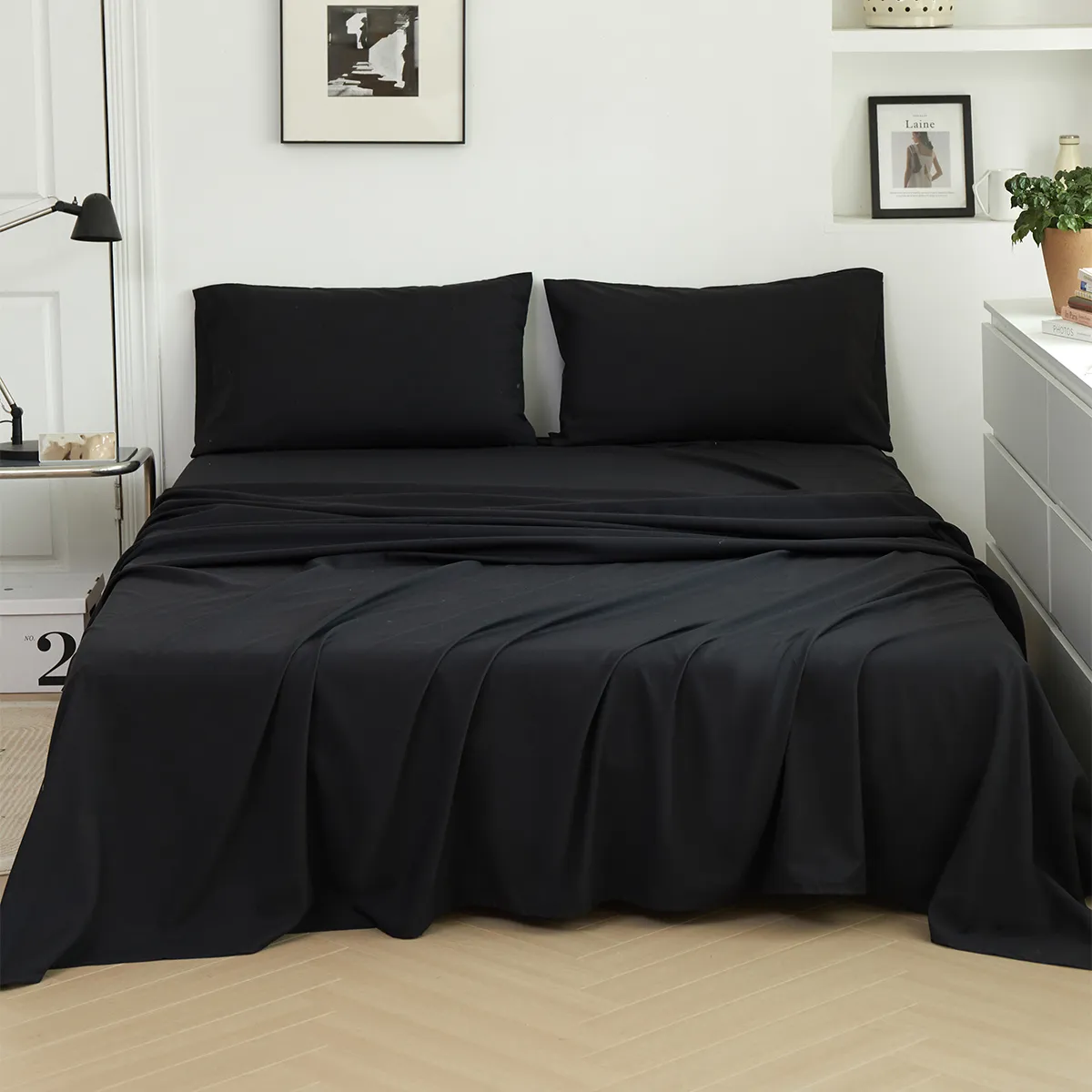 Solid Color Bedding Set: Three-piece Set with Fitted Sheet, Pillowcase, and Flat Sheet
Solid Color Bedding Set: Three-piece Set with Fitted Sheet, Pillowcase, and Flat Sheet