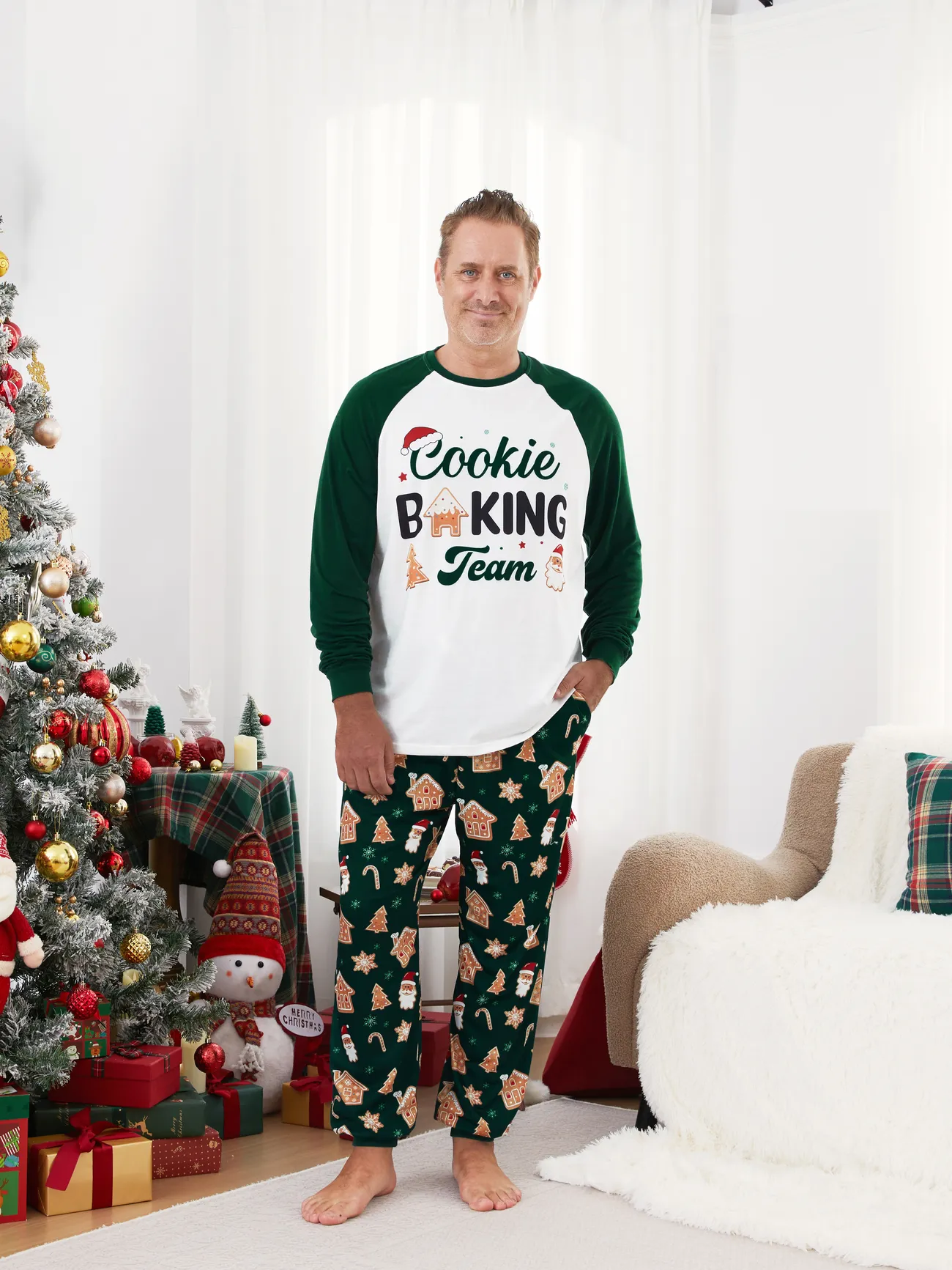 Christmas Family Matching Raglan Sleeves Gingerbread House Pattern Pajamas Sets with Drawstring and Pockets (Flame Resistant)
Christmas Family Matching Raglan Sleeves Gingerbread House Pattern Pajamas Sets with Drawstring and Pockets (Flame Resistant)