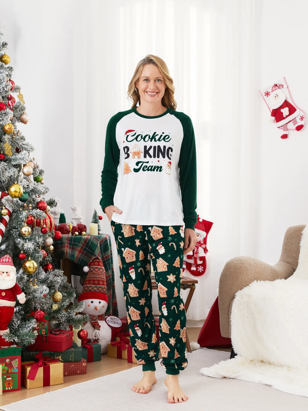 Christmas Family Matching Raglan Sleeves Gingerbread House Pattern Pajamas Sets with Drawstring and Pockets (Flame Resistant)
Christmas Family Matching Raglan Sleeves Gingerbread House Pattern Pajamas Sets with Drawstring and Pockets (Flame Resistant)