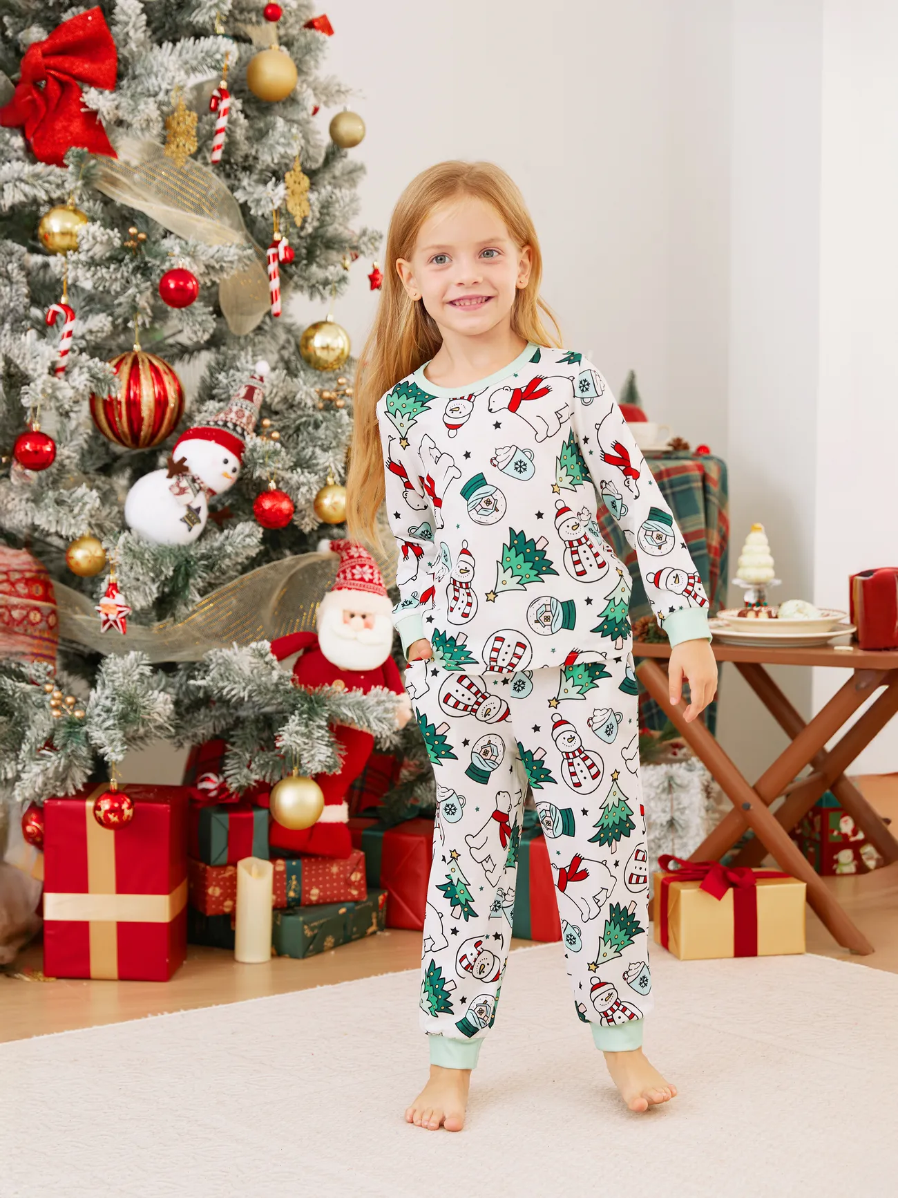 Christmas Family Matching Long Sleeves Very Merry Green Tops Allover Pattern Pants Pajamas Sets ( Flame Resistant )
Christmas Family Matching Long Sleeves Very Merry Green Tops Allover Pattern Pants Pajamas Sets ( Flame Resistant )