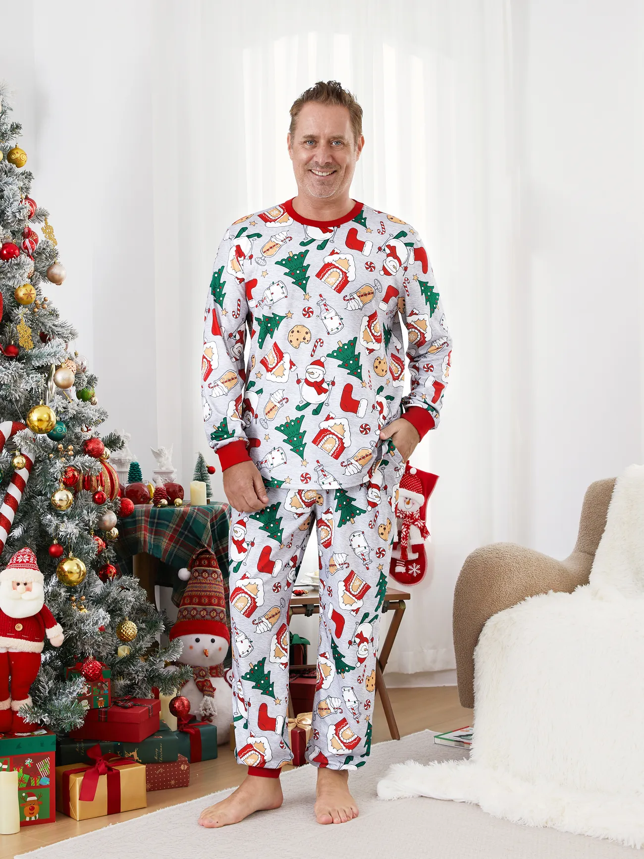 Christmas Pajamas Family Matching Allover Gingerbread House Pattern Pajamas Sets
Christmas Pajamas Family Matching Allover Gingerbread House Pattern Pajamas Sets