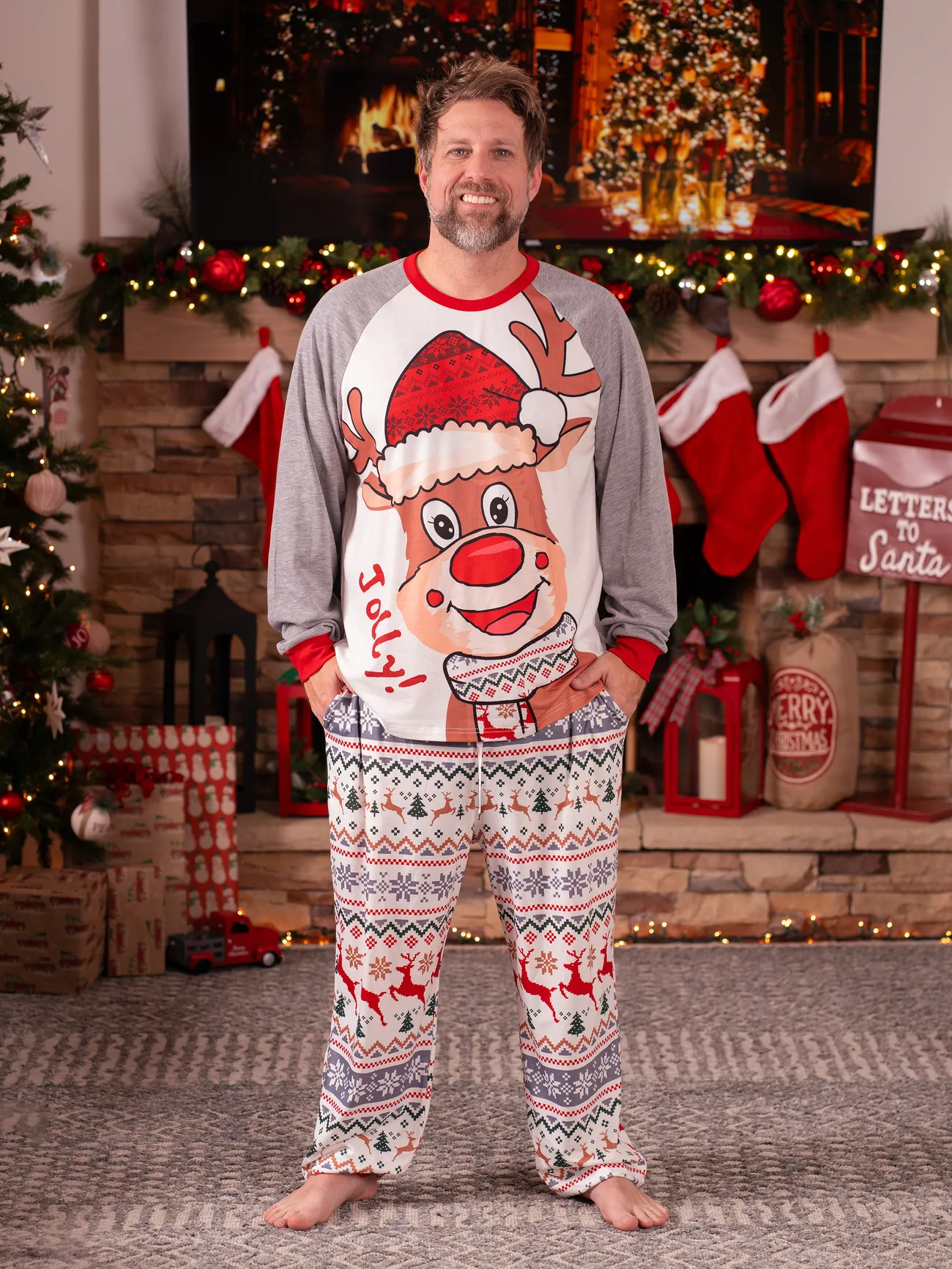 Christmas Pajamas Matching Outfits Raglan Sleeves Cartoon Reindeer Graphic Allover Pattern Pants PJs Sets
Christmas Pajamas Matching Outfits Raglan Sleeves Cartoon Reindeer Graphic Allover Pattern Pants PJs Sets