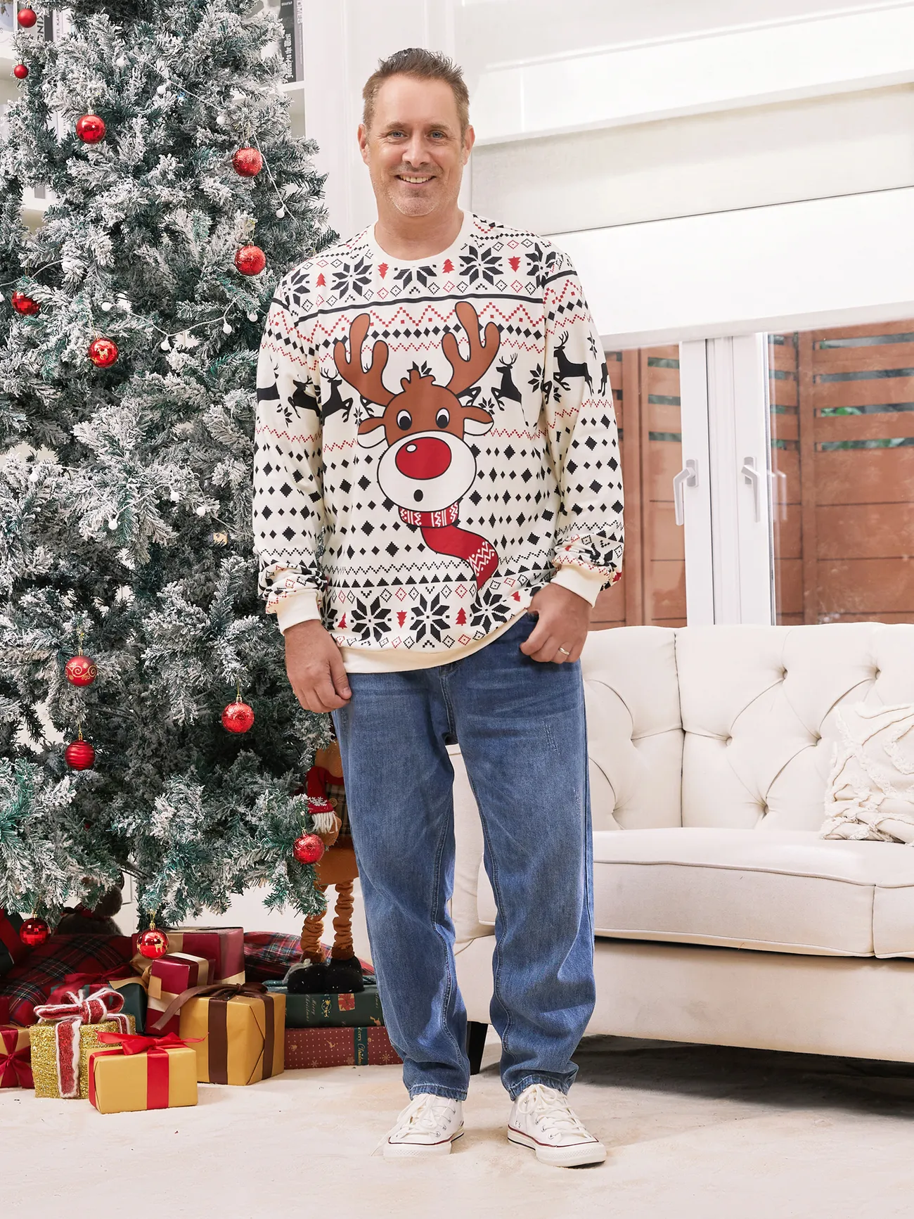 Christmas Reindeer Sweatshirt Big Graphic Long Sleeves Tops
Christmas Reindeer Sweatshirt Big Graphic Long Sleeves Tops