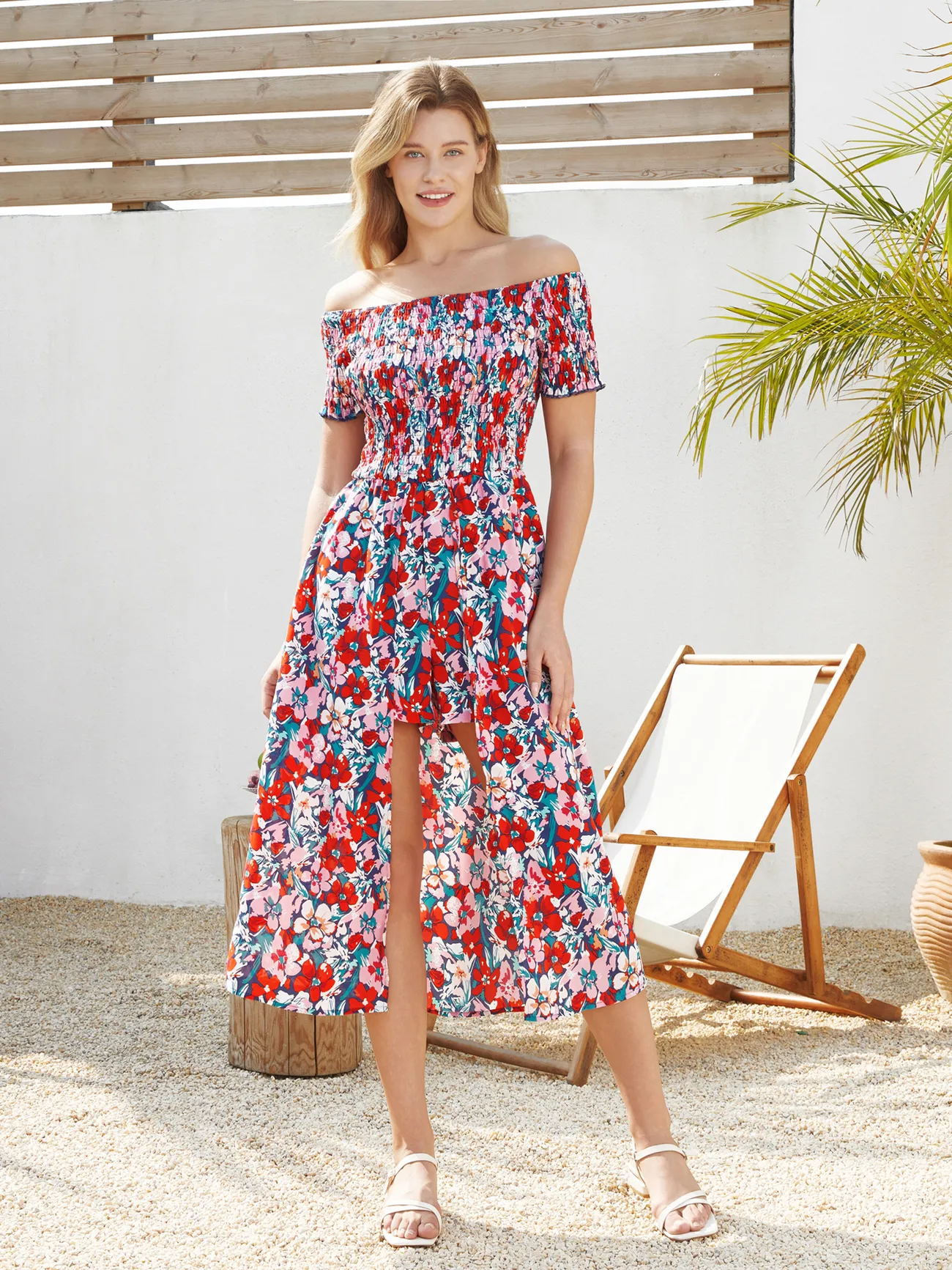 Family Matching Floral Print Short-sleeve Shirt or Off Shoulder Smocking Dresses Set
Family Matching Floral Print Short-sleeve Shirt or Off Shoulder Smocking Dresses Set