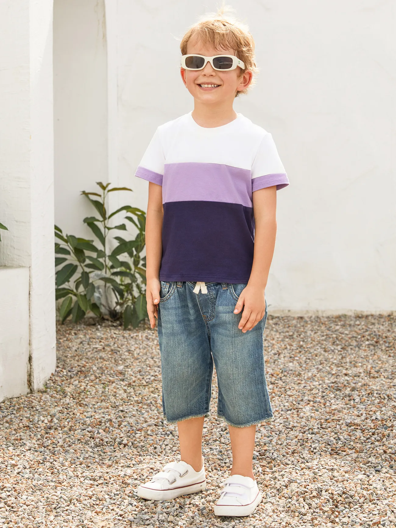 Family Matching Sets Color Block Tee or Lavender Purple Button Elastic Waist Ruffle Hem Strap Dress (Quick-Dry)
Family Matching Sets Color Block Tee or Lavender Purple Button Elastic Waist Ruffle Hem Strap Dress (Quick-Dry)