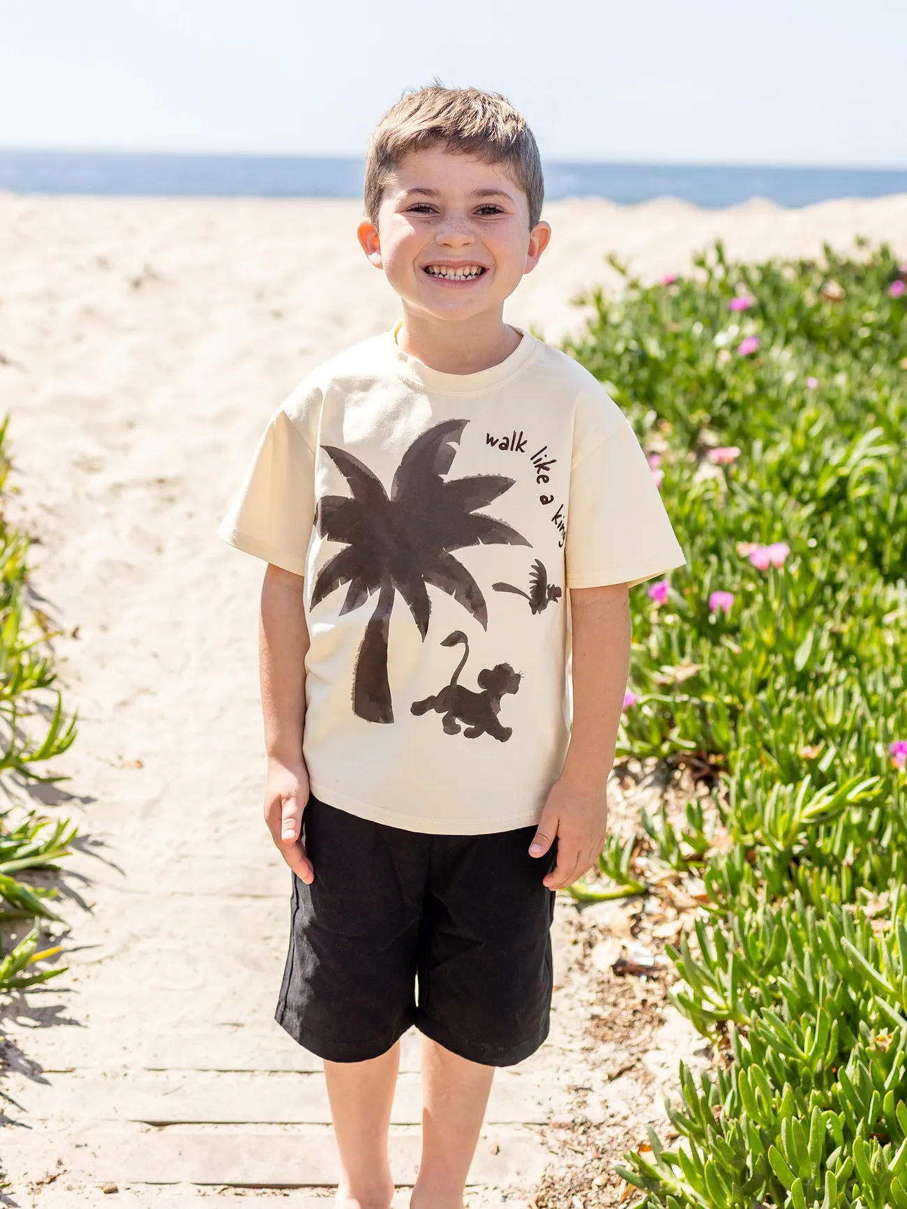 Disney Lion King Family matching Coconut Tree Print Smocking Cami Dress/ Cotton T-shirt And Shorts / Naia™ Jumpsuit
Disney Lion King Family matching Coconut Tree Print Smocking Cami Dress/ Cotton T-shirt And Shorts / Naia™ Jumpsuit