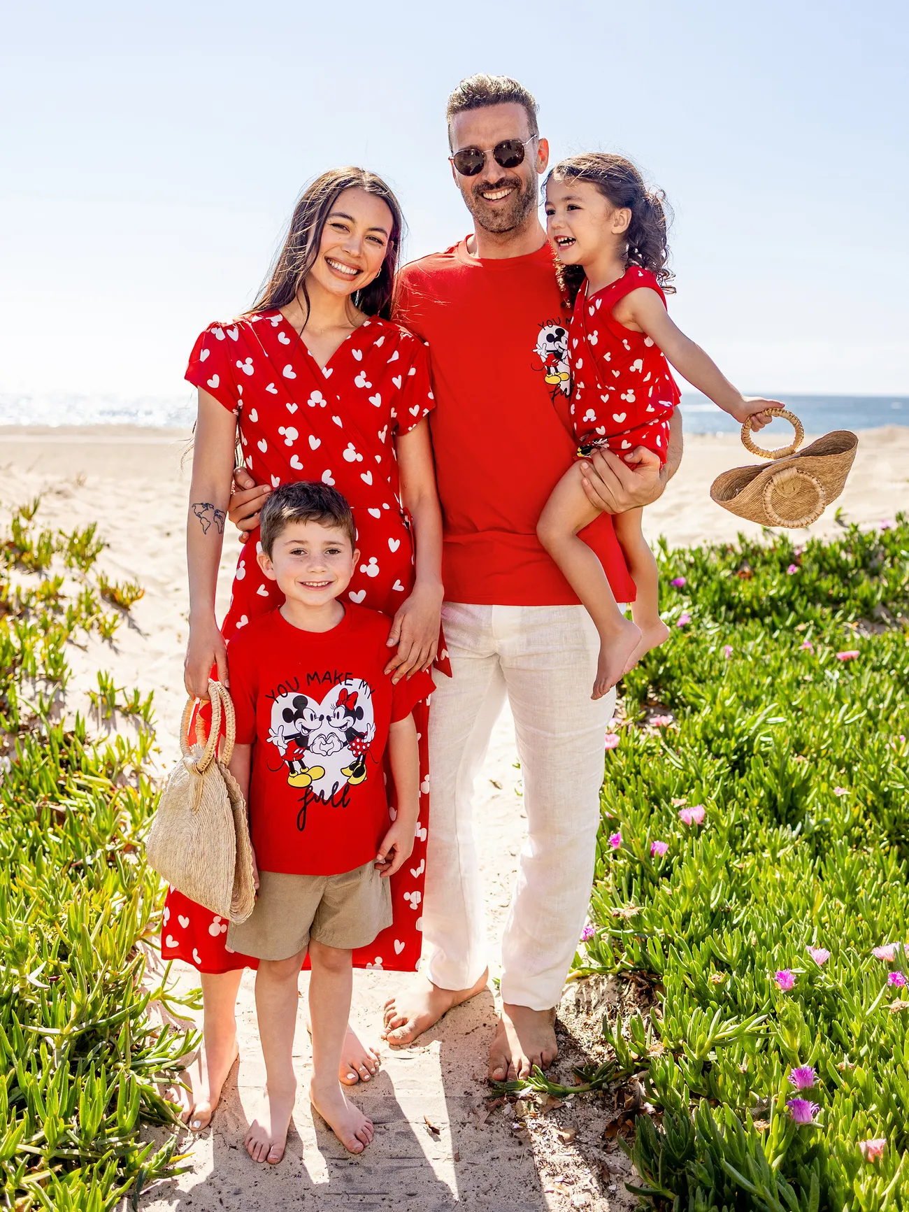 Disney Mickey and Friends Family matching Heart Allover Print Short-sleeve Dress/Jumpsuit/Cotton Top
Disney Mickey and Friends Family matching Heart Allover Print Short-sleeve Dress/Jumpsuit/Cotton Top