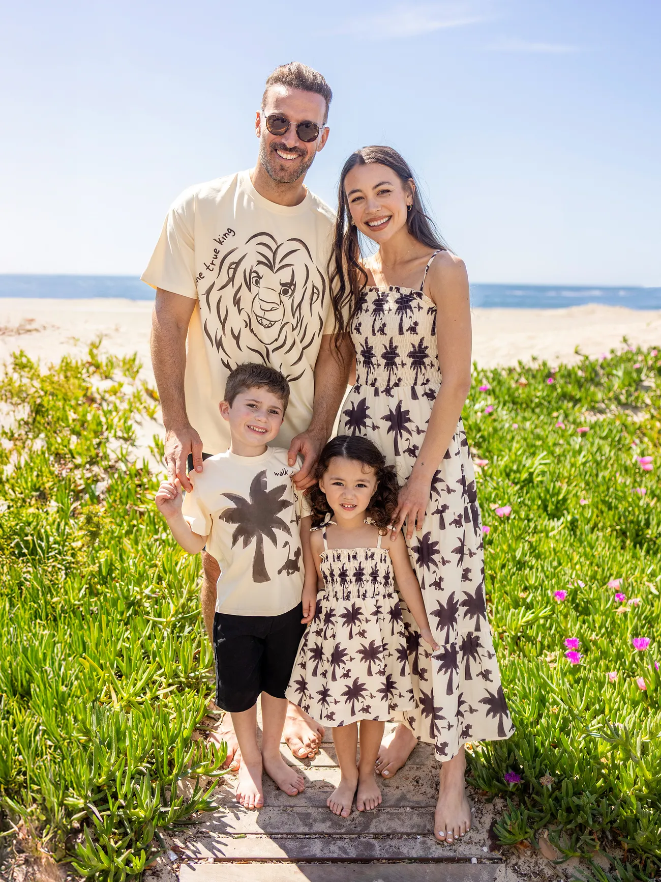 Disney Lion King Family matching Coconut Tree Print Smocking Cami Dress/ Cotton T-shirt And Shorts / Naia™ Jumpsuit
Disney Lion King Family matching Coconut Tree Print Smocking Cami Dress/ Cotton T-shirt And Shorts / Naia™ Jumpsuit