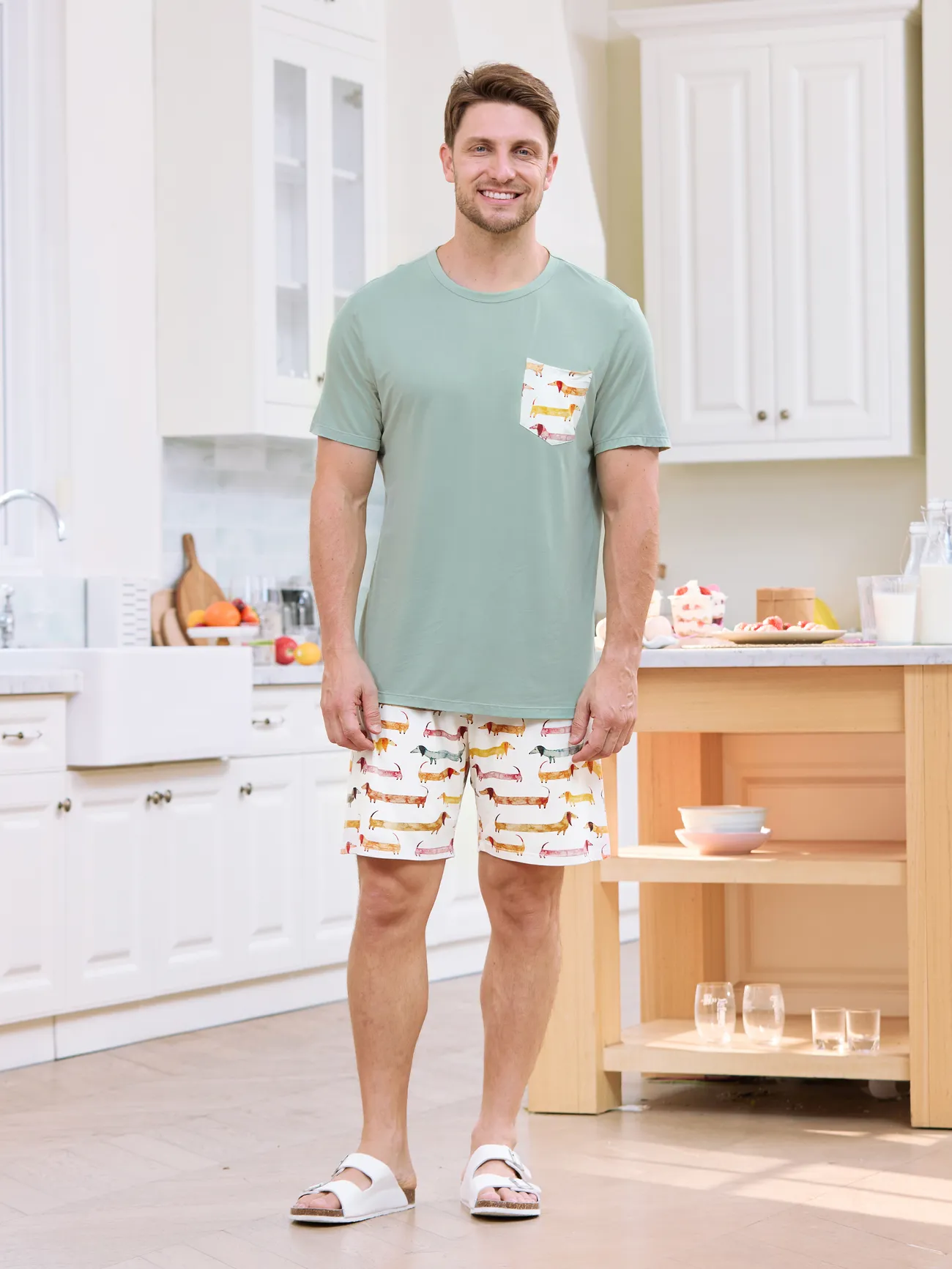 Bamboo Family Pajamas Cute Doggy Patterned Short-sleeve Matching Pajamas Set ( Snug-Fitting for Children )
Bamboo Family Pajamas Cute Doggy Patterned Short-sleeve Matching Pajamas Set ( Snug-Fitting for Children )