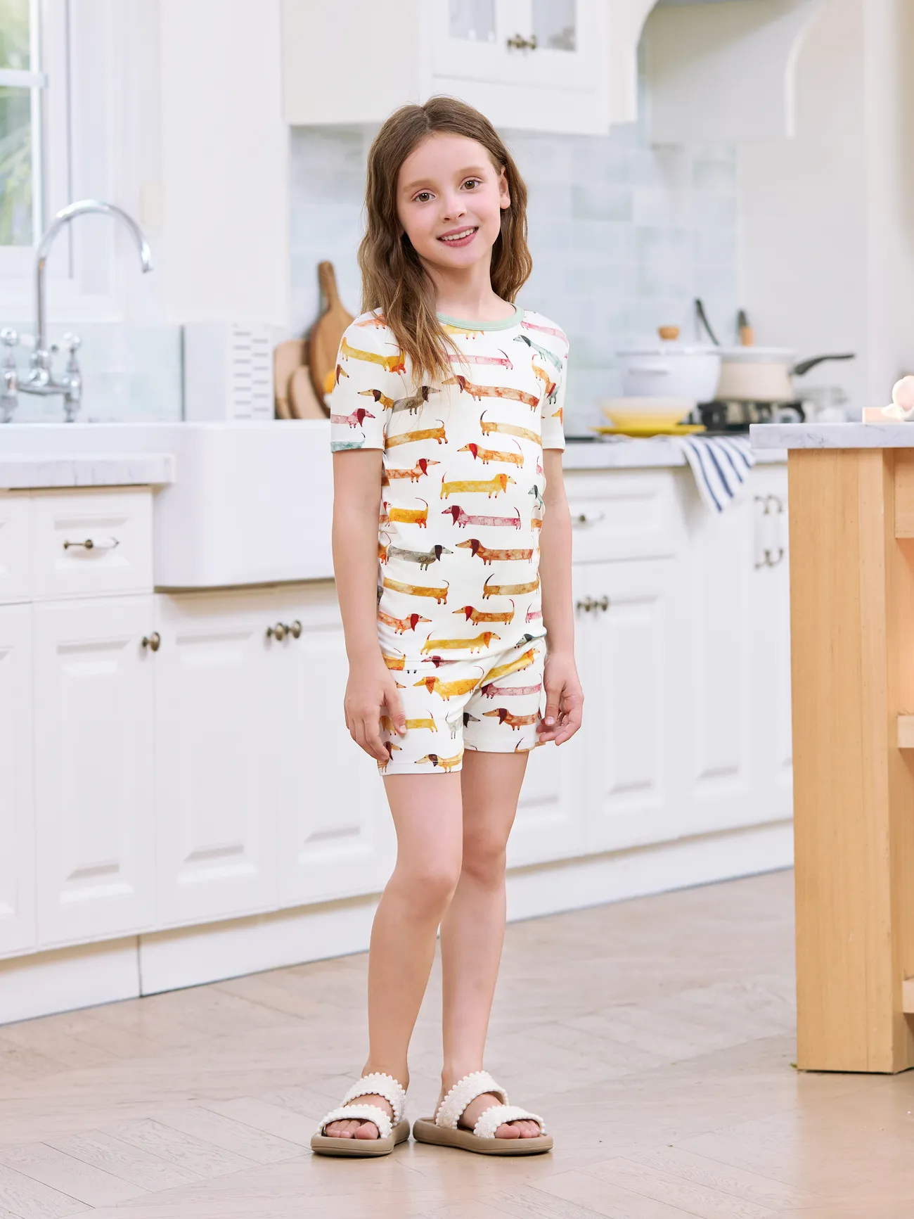 Bamboo Family Pajamas Cute Doggy Patterned Short-sleeve Matching Pajamas Set ( Snug-Fitting for Children ) 
Bamboo Family Pajamas Cute Doggy Patterned Short-sleeve Matching Pajamas Set ( Snug-Fitting for Children )