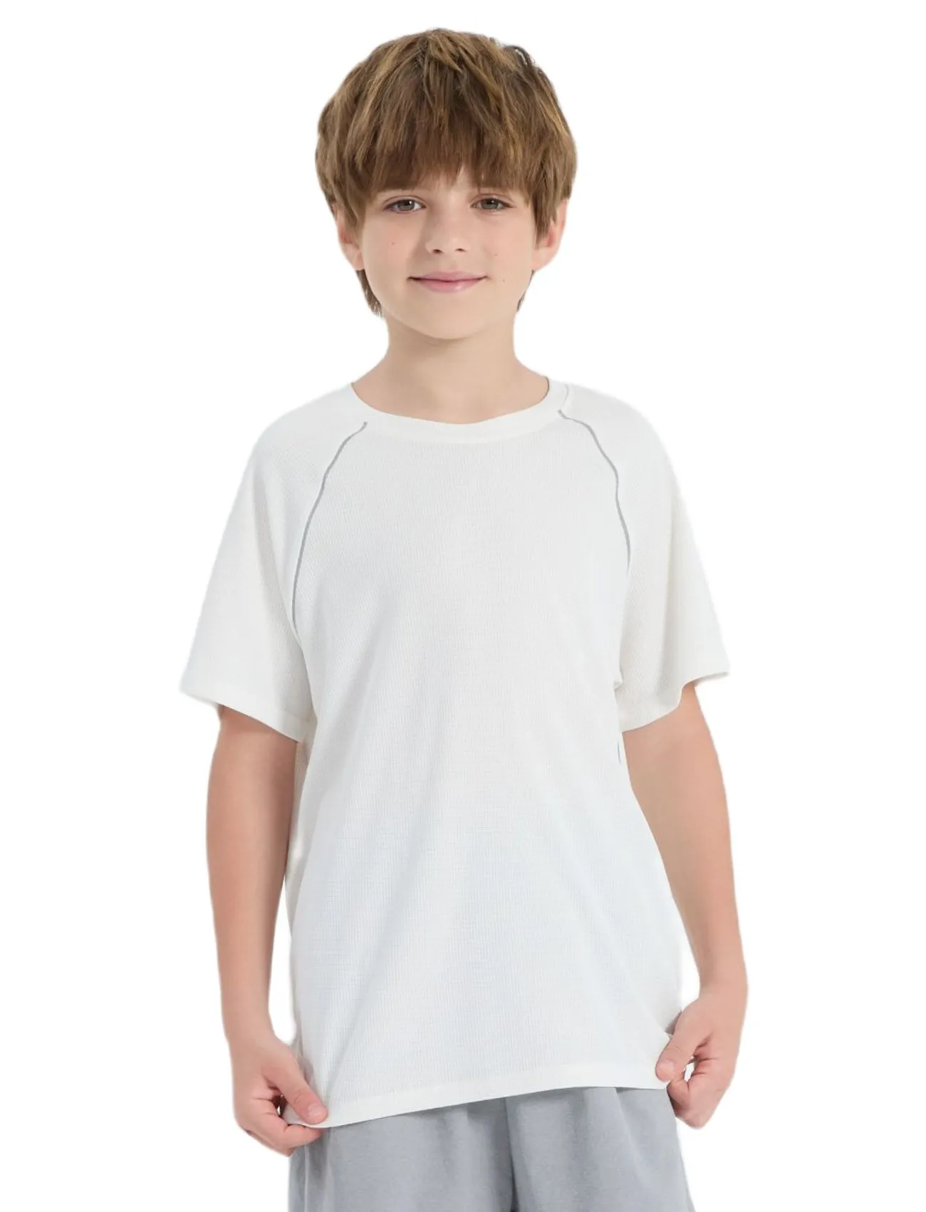 PatPat Lightflow™ Activewear Kid Boy Athletic Breathable Air-Grid Ultra Lightweight Short Sleeve T-Shirt
PatPat Lightflow™ Activewear Kid Boy Athletic Breathable Air-Grid Ultra Lightweight Short Sleeve T-Shirt