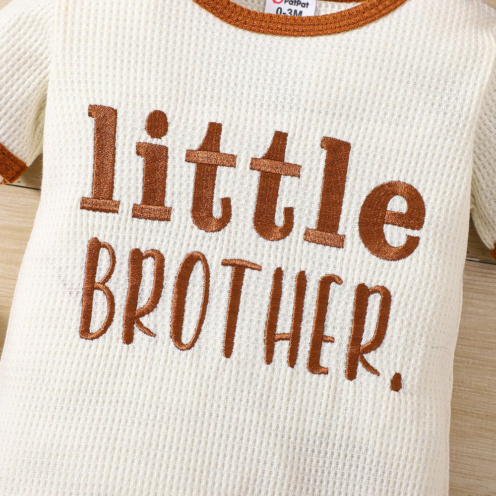 2pcs Baby Boy Letter Embroidered Waffled Textured Short-sleeve Jumpsuit & Hat Set Beige big image 3