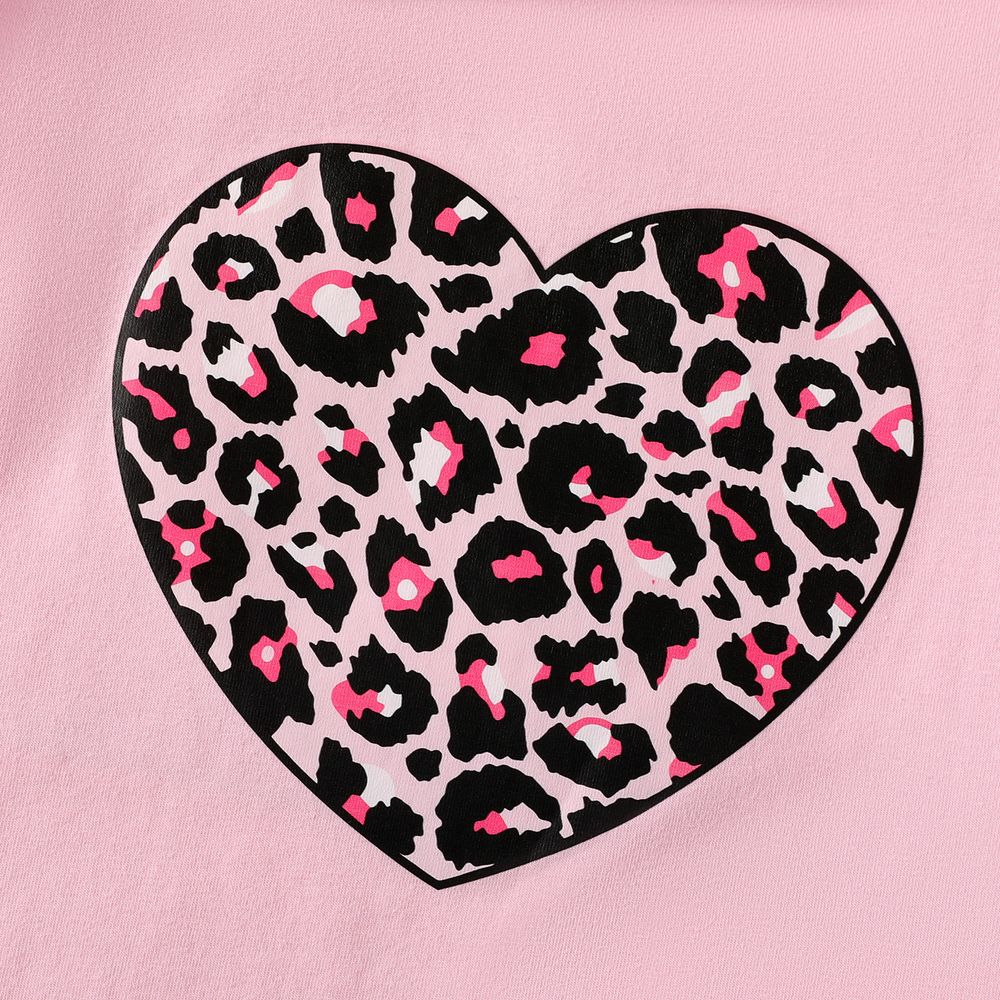 2pcs Kid Girl Naia Heart Print Short-sleeve Tee and Leopard Print Splice Denim Shorts Set Pink big image 3