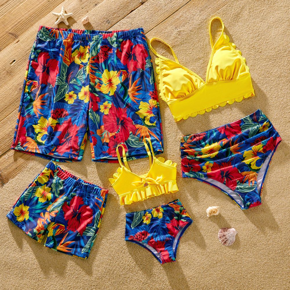 Family Matching Solid Scallop Trim Strappy Two-piece Swimsuit and Allover Floral Print Swim Trunks Shorts ColorBlock big image 1