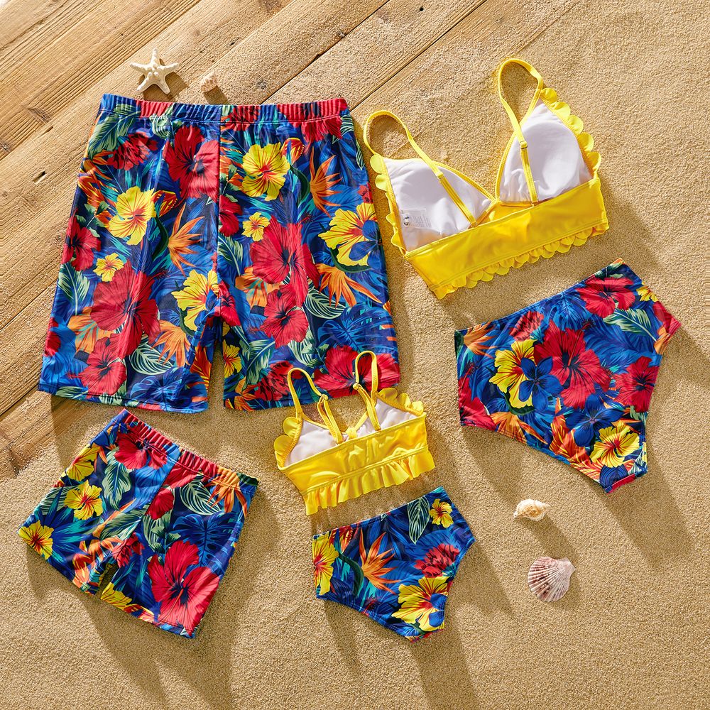 Family Matching Solid Scallop Trim Strappy Two-piece Swimsuit and Allover Floral Print Swim Trunks Shorts ColorBlock big image 2