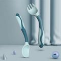 2-pcs silicone colher para utensílios do bebê set alimentos auxiliar criança aprender a comer treinando flexível fork suave crianças infantis de mesa Azul image 1