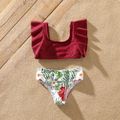 familienfreundlicher zweiteiliger Badeanzug mit durchgehend rotem Blumendruck Burgundy