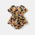 Family Matching 95% Cotton Colorblock Raglan-sleeve T-shirts and Floral Print Surplice Neck Belted Dresses Sets Black image 4