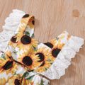 2pcs Floral Print Lace Decor Flutter-sleeve White Baby Set Yellow