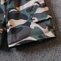 2pcs Toddler Boy Trendy Letter Print Tee and Camouflage Print Cargo Shorts Set Black
