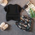 2pcs Toddler Boy Trendy Letter Print Tee and Camouflage Print Cargo Shorts Set Black