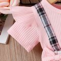 2pcs Baby Girl 95% Cotton Ribbed Ruffle Trim Bow Decor Short-sleeve Spliced Plaid Dress & Headband Set Pink image 4