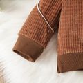 2pcs Baby Boy Stuffed Animal Detail Long-sleeve Textured Sweatshirt and Sweatpants Set Brown