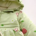 2pcs Strawberry Allover Hooded Bunny Ear Fleece-lining Long-sleeve Pink or Yellow or Green Toddler Padded Coat with Bag Set Light Green