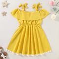 Beautiful Kid Girl Daisy Print Lace Bowknot Decor Slip Dress Yellow image 5