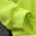 2pcs Toddler Boy Trendy Letter Print Sweatshirt and Pocket Design Pants Set Green