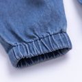 Babyjungen-/-mädchenkarikaturbär bestickte Jeansoveralls hellblau