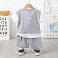 2pcs Toddler Boy Trendy Letter Print Faux-two Pocket Design Tee and Shorts Set Grey