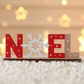 1pc decorazioni natalizie in legno lettera ornamento festa decorazione della casa artigianato Colore-A image 1